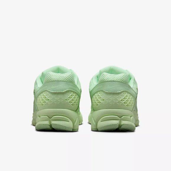 [NEW]‎ Men's Nike Zoom Vomero 5 Shoes Vapor Green HF5493-301 - Picture 4 of 5